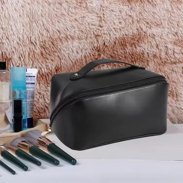 Cosmetic organizer bag