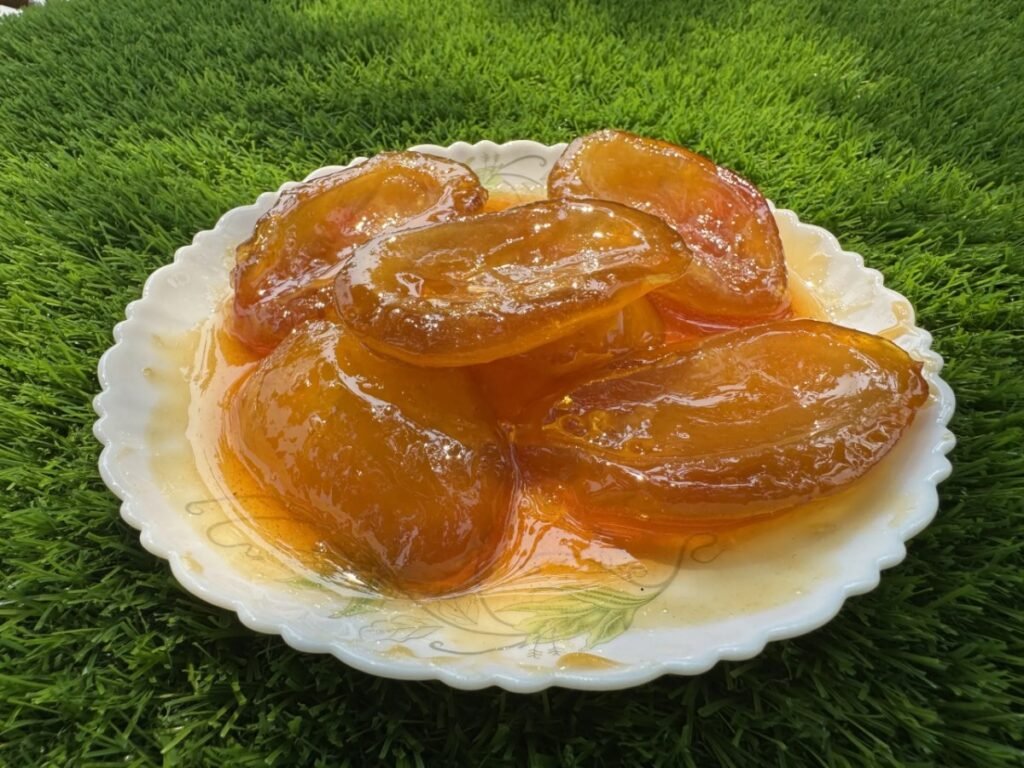 প্লেটে আমের মোরব্বা